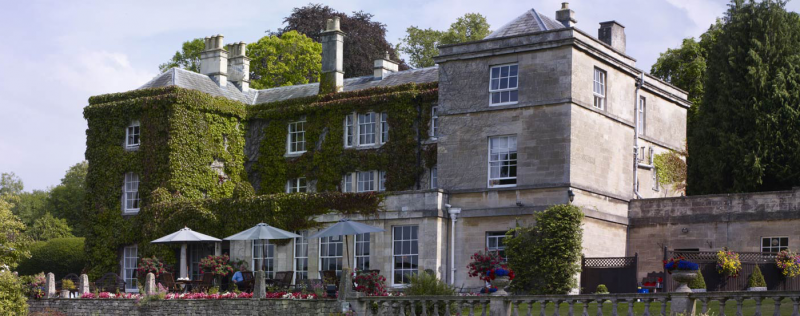 Burleigh Court Hotel